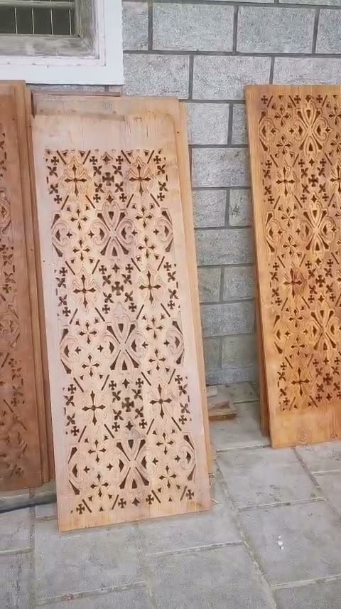 Jaali panels and gilded mouldings
